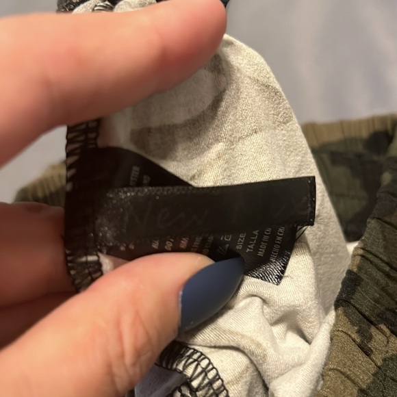 New Mix Camo Joggers - Picture 4 of 7